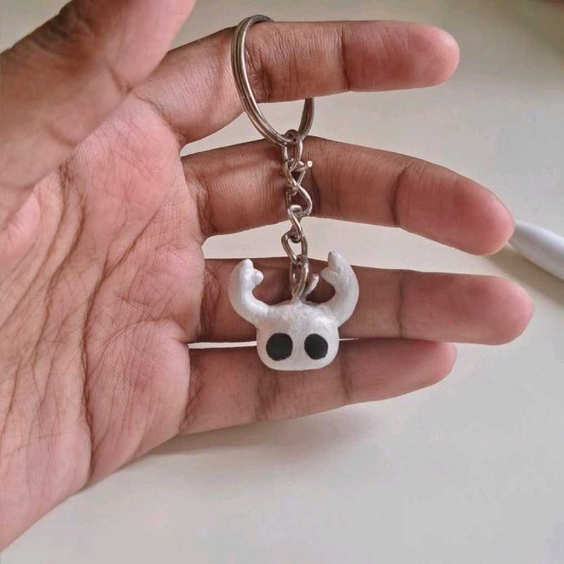 🤍 Hollow Knight Charm Keychain