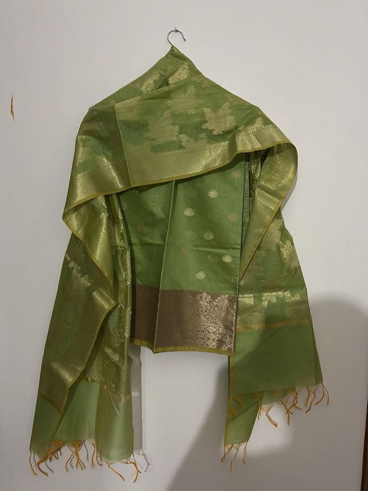 Elegant Green Silk Kurta Set with Dupatta