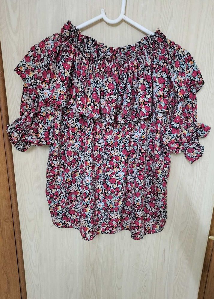 Floral Off-the-Shoulder Ruffle Top
