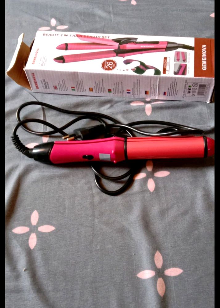 BRAND NEW** 2 IN 1 HAIR CURLER AND STRAIGHTNER..