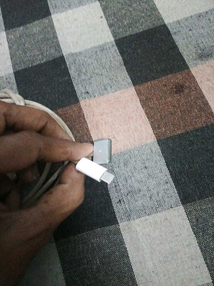 USB C to MagSafe 2 Adapter