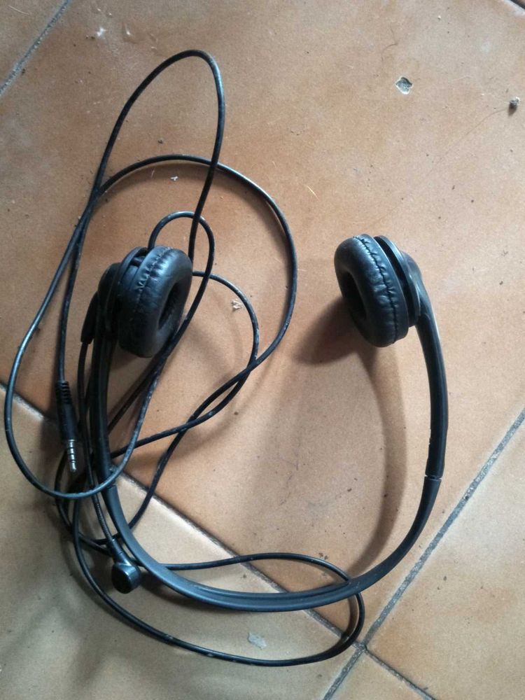 Black Headphones