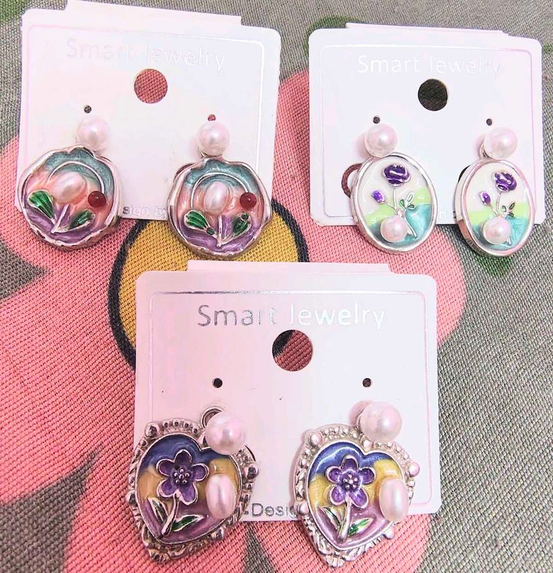 Charming Enamel Flower Earrings