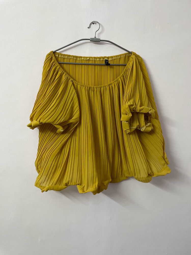 YELLOW RUFFLED TOP