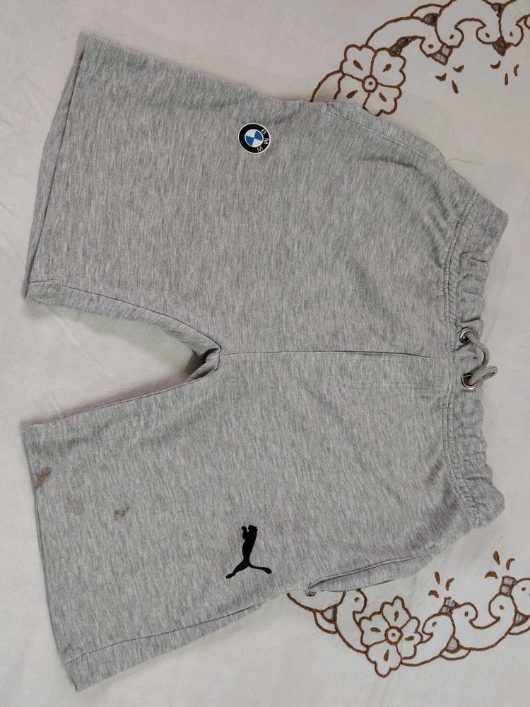 Grey shorts