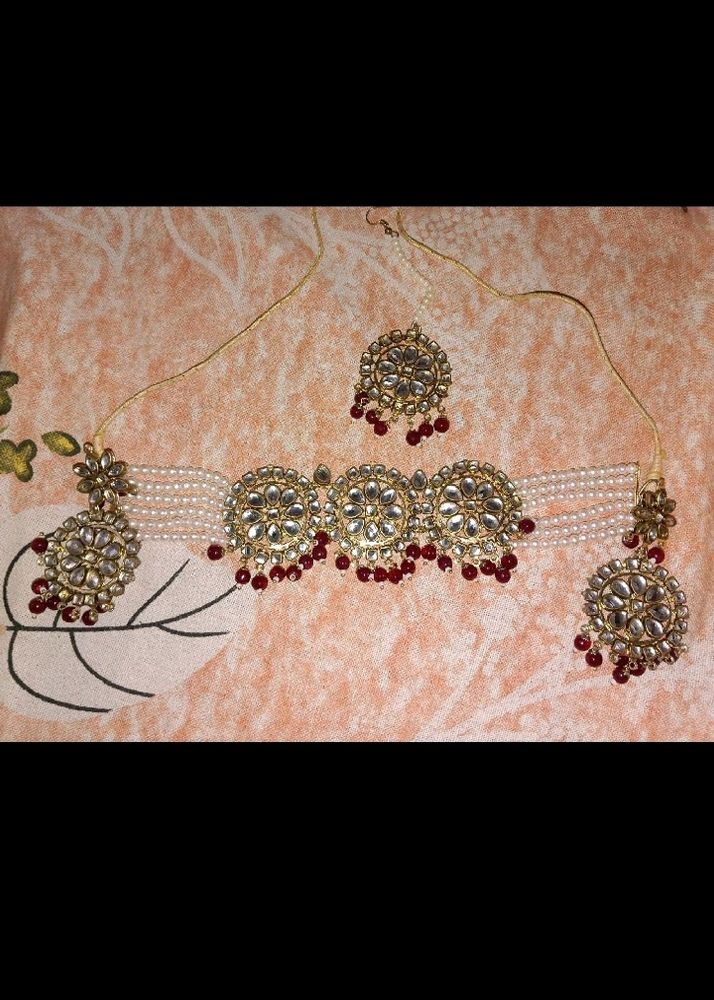 Red Kundan Set With Tika