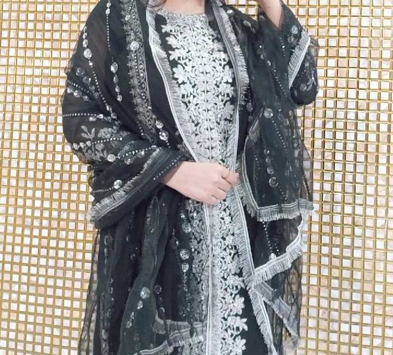 Black pakistani stiched suit with beautiful dupatt