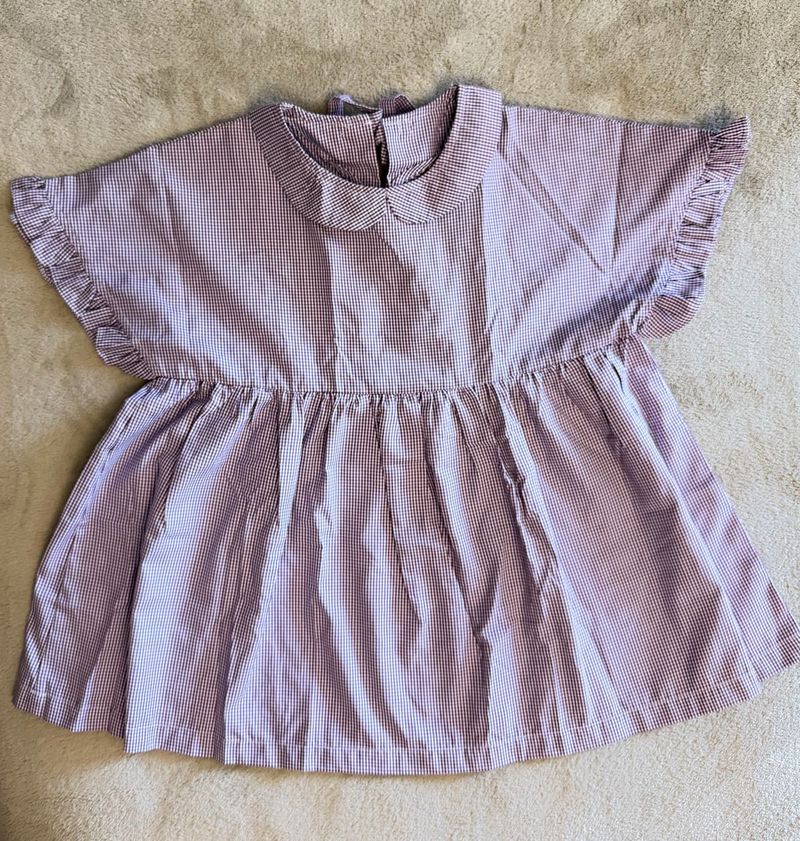 Women’s Top- Cute, loose fit w/ Ruffle Sleeve