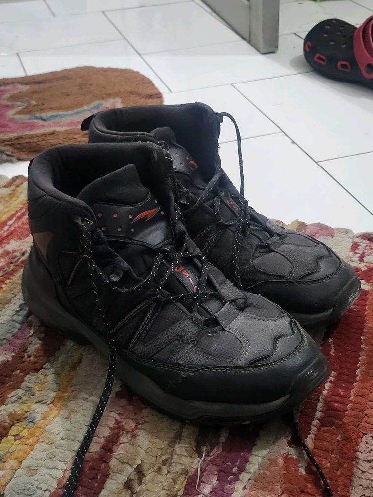 Asian Trekking Shoes UK 10