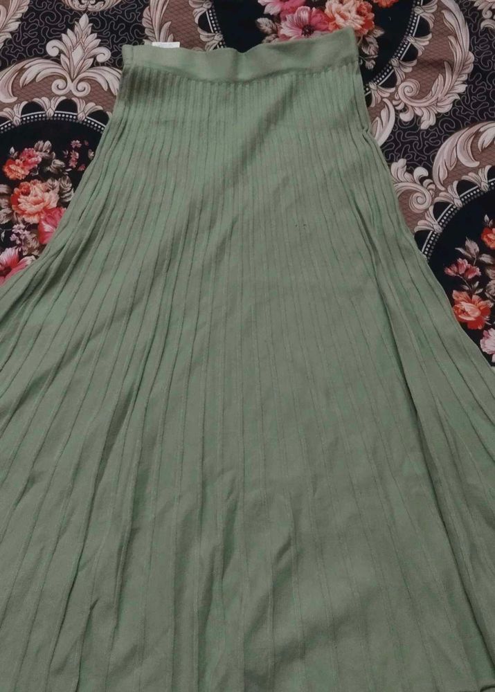 Pleated Midi Skirt