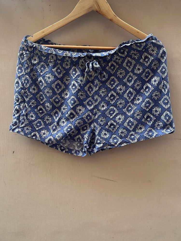 Blue Diamond Print Shorts