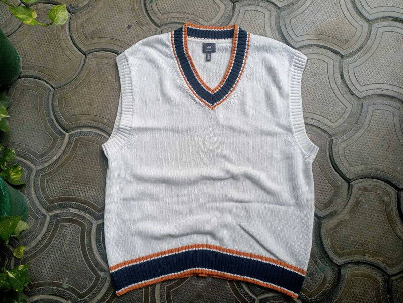 H&amp;M Men's V-Neck Sweater Vest