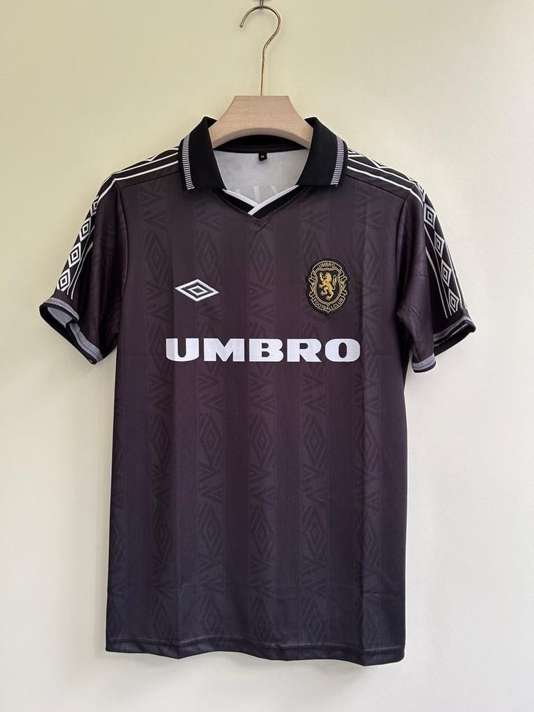 Vintage Umbro Football Jersey (Bekham)