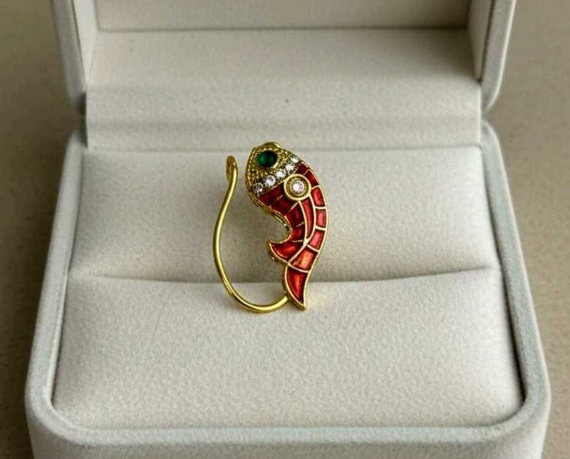 Gold plated Fish Nose Pin