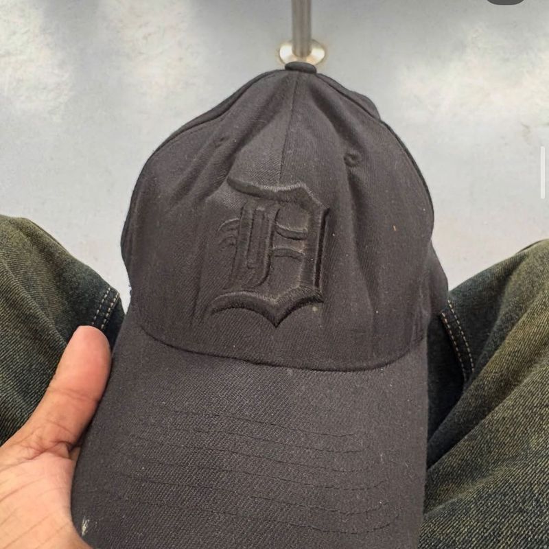 Black Baseball Cap