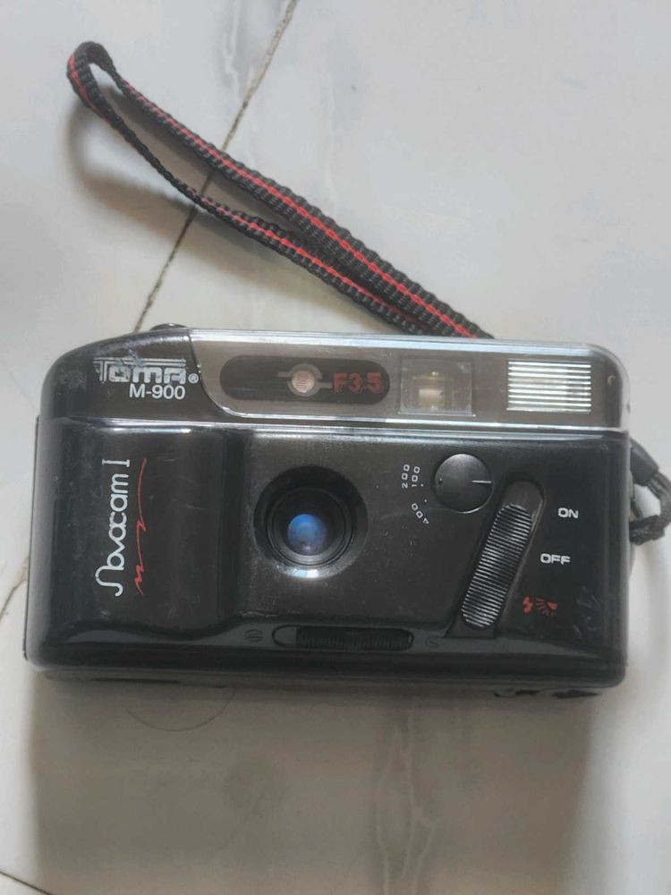 Toma M-900 Novacam I 35mm Film Camera