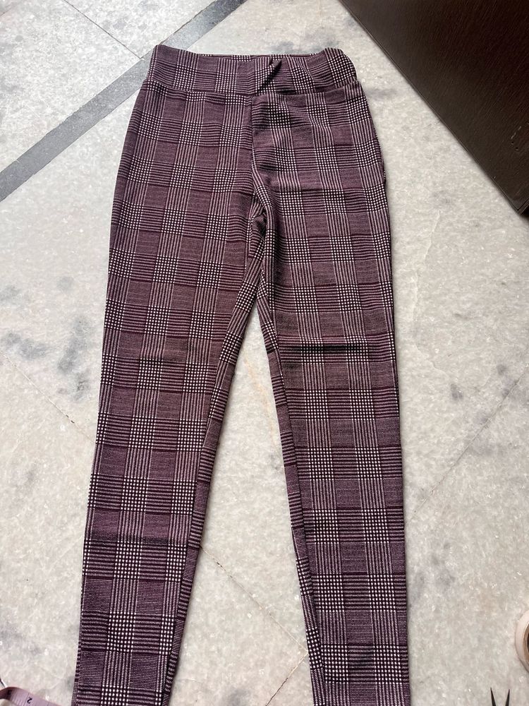 Checked Skinny Pants