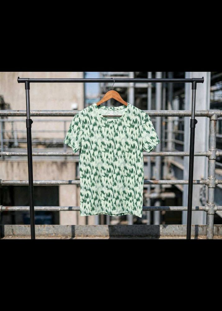 illusionary print Tee👾