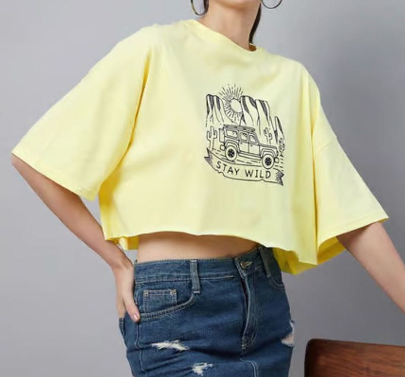 Wild Graphic Tee . size - S