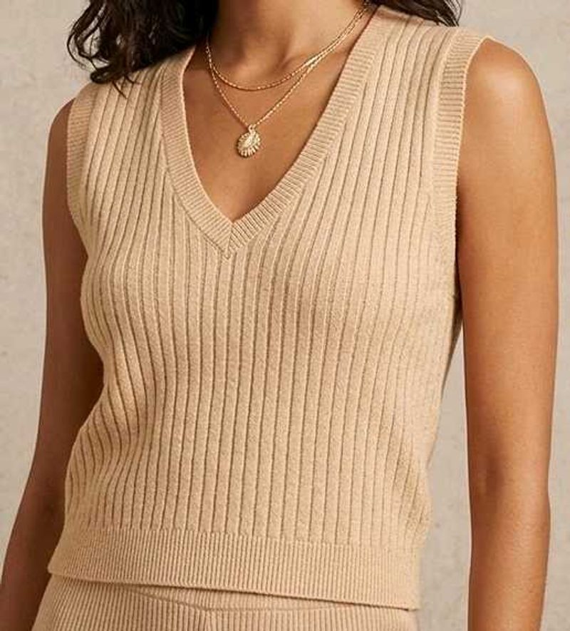 Ribbed V-Neck Sleeveless Sweater Vest