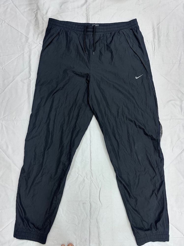 Nike Windbreaker Track Pants Black | Mesh Lined |