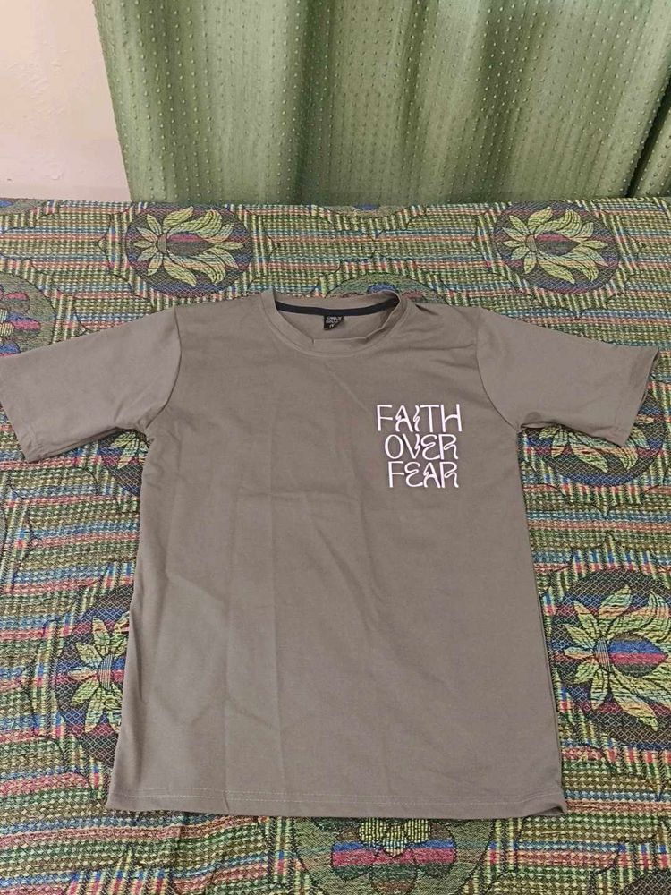 Faith Over Fear Graphic T-Shirt