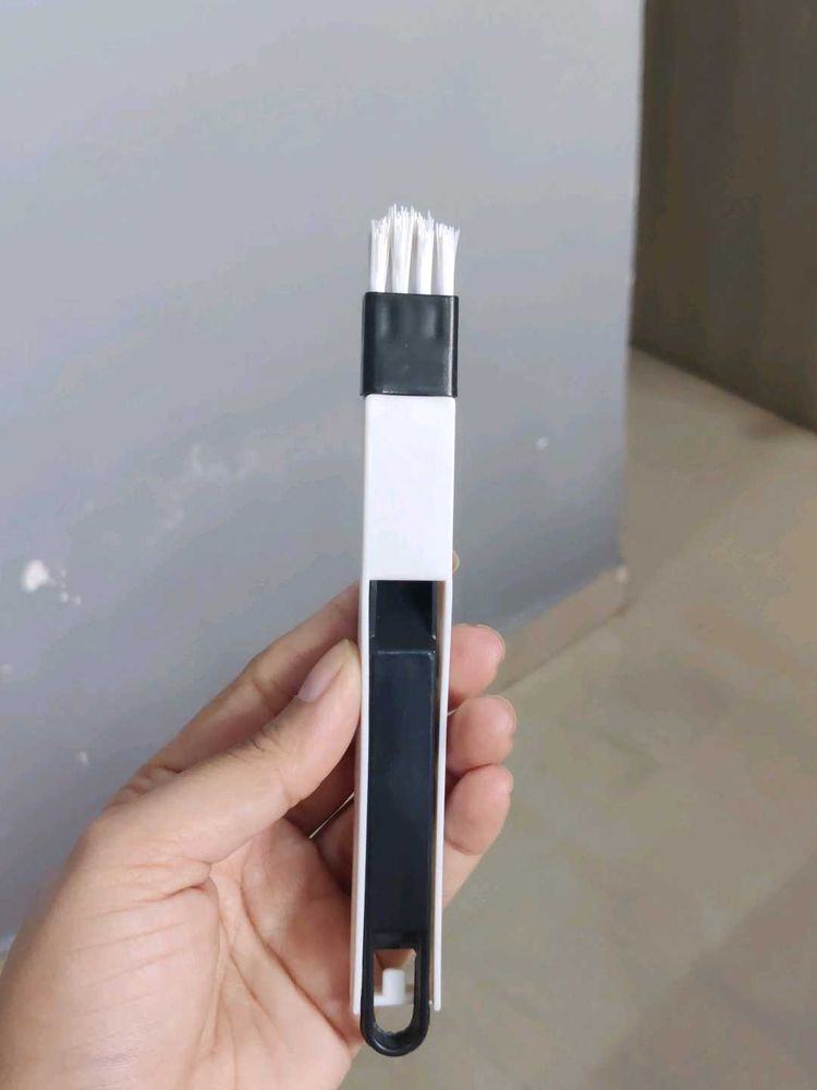 Multi-purpose Cleaning Brush