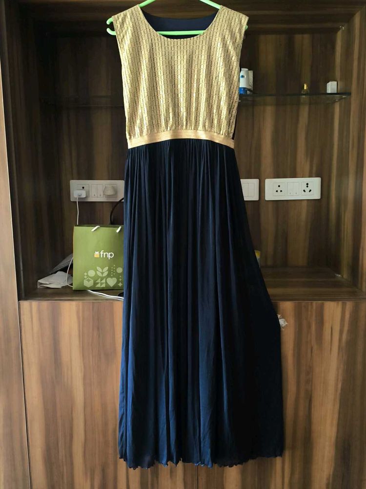 Elegant Blue &amp; Gold Maxi Dress