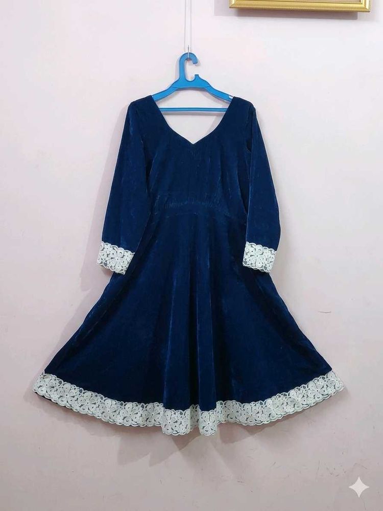 Elegant Navy Velvet Kurta With Pant