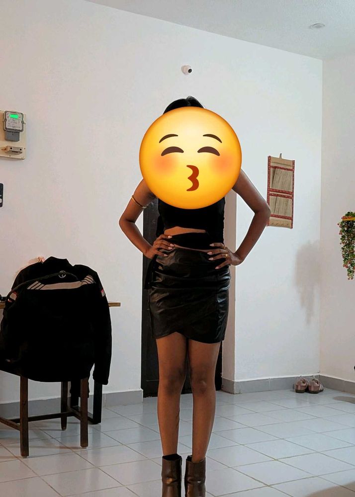 PU Leather skirt