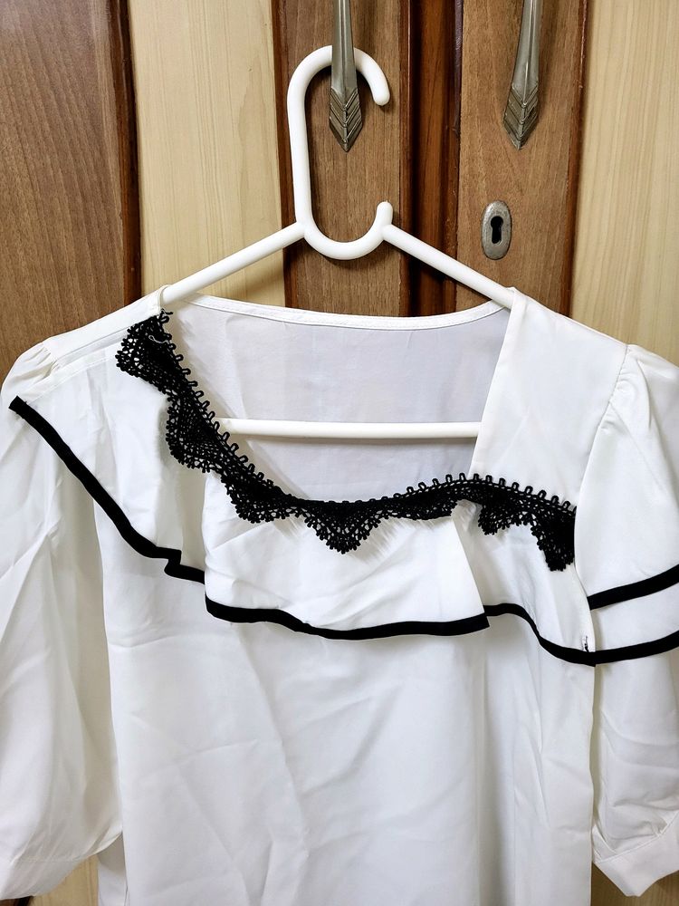 Beautiful White Top Never Used