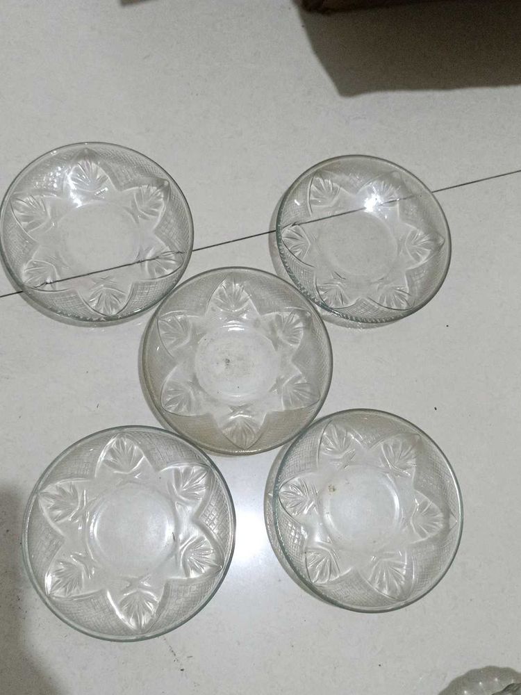 Set of 5 Clear Glass saucers