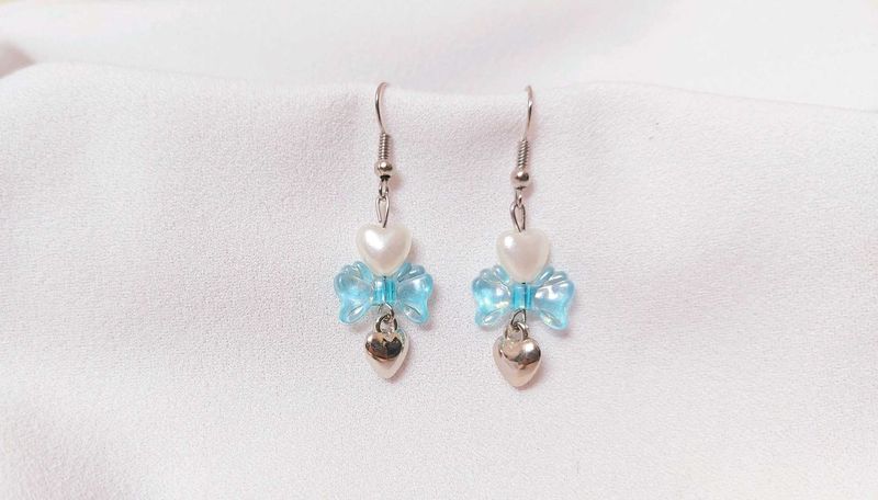 Cute Bow Heart Earrings