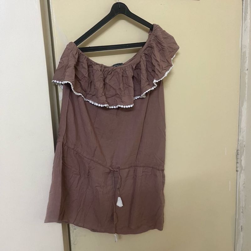 Off-Shoulder Ruffle top