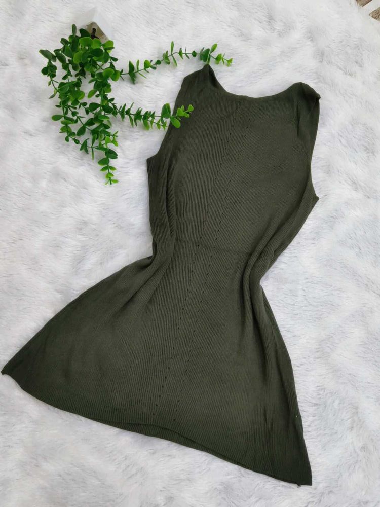 Olive Green Sleeveless Top