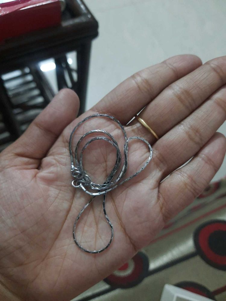 Elegant Silver Chain Necklace