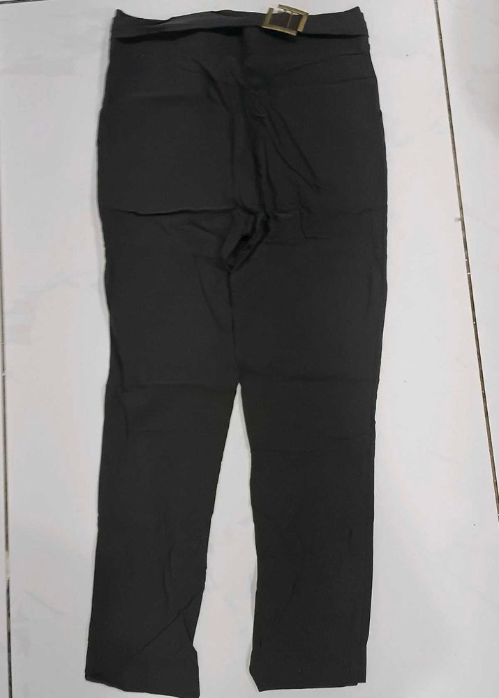 Chic Black Belted Pants