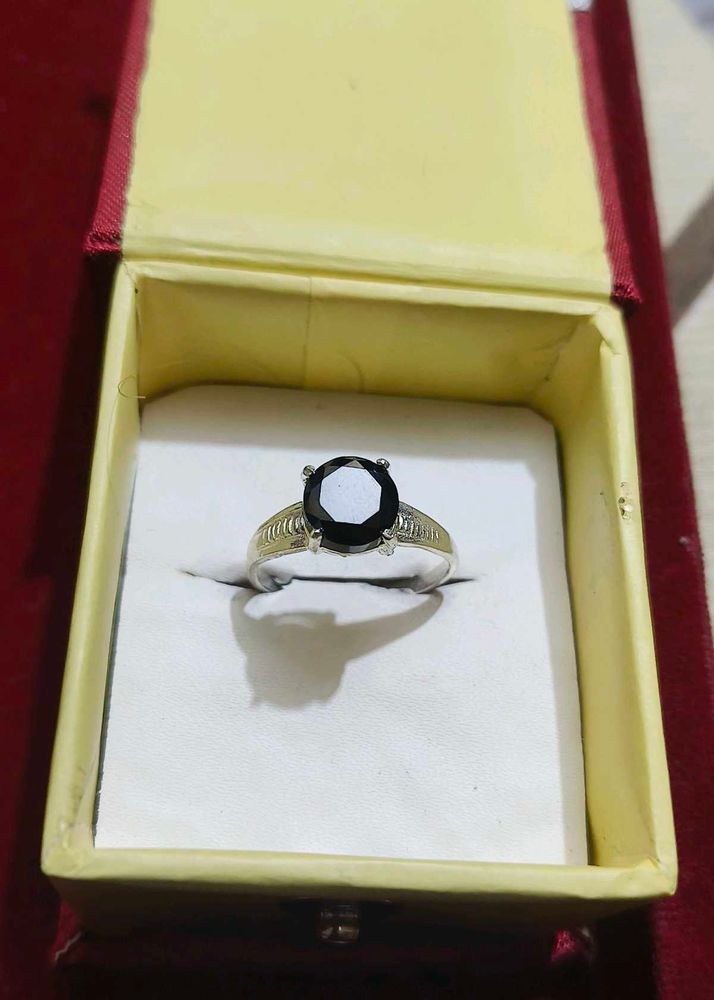Elegant pure silver ring
