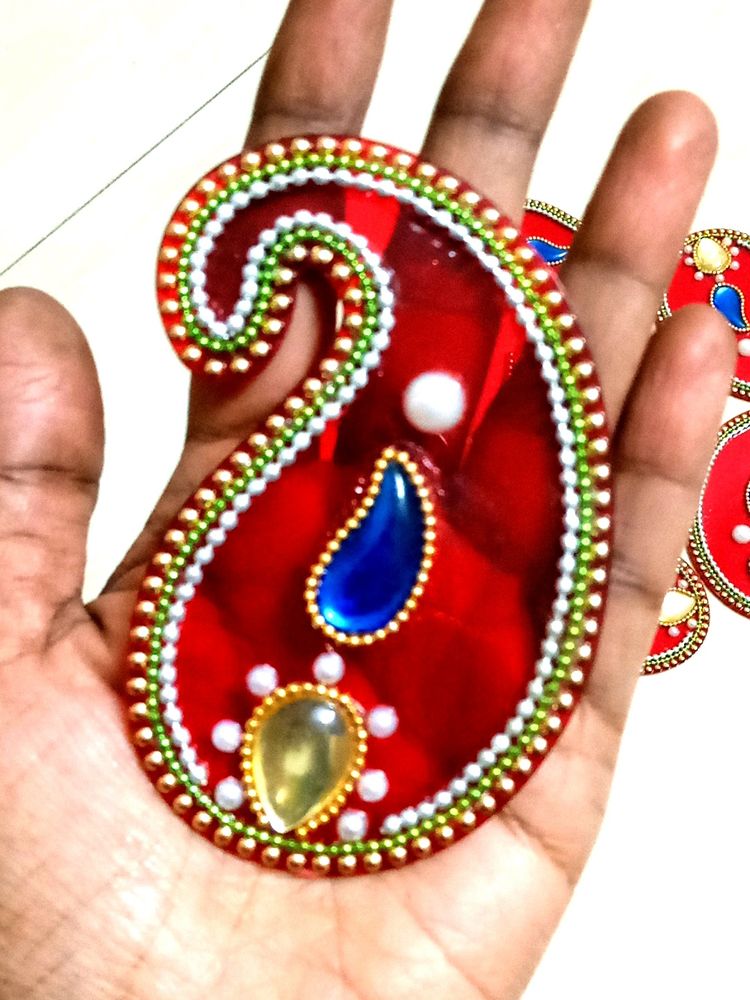 Acrylic Kundan Rangoli