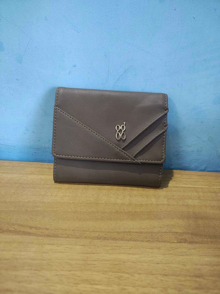 Stylish Tri-Fold Wallet