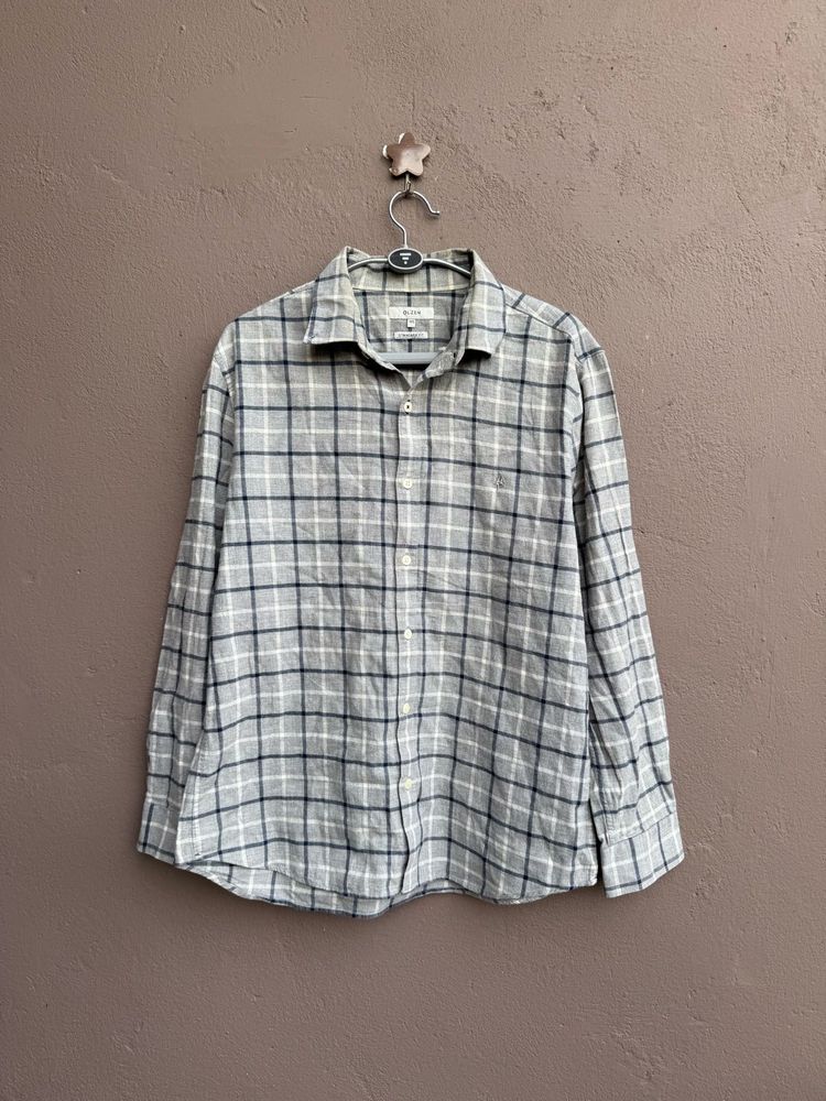 Men's Plaid Button-Down Shirt