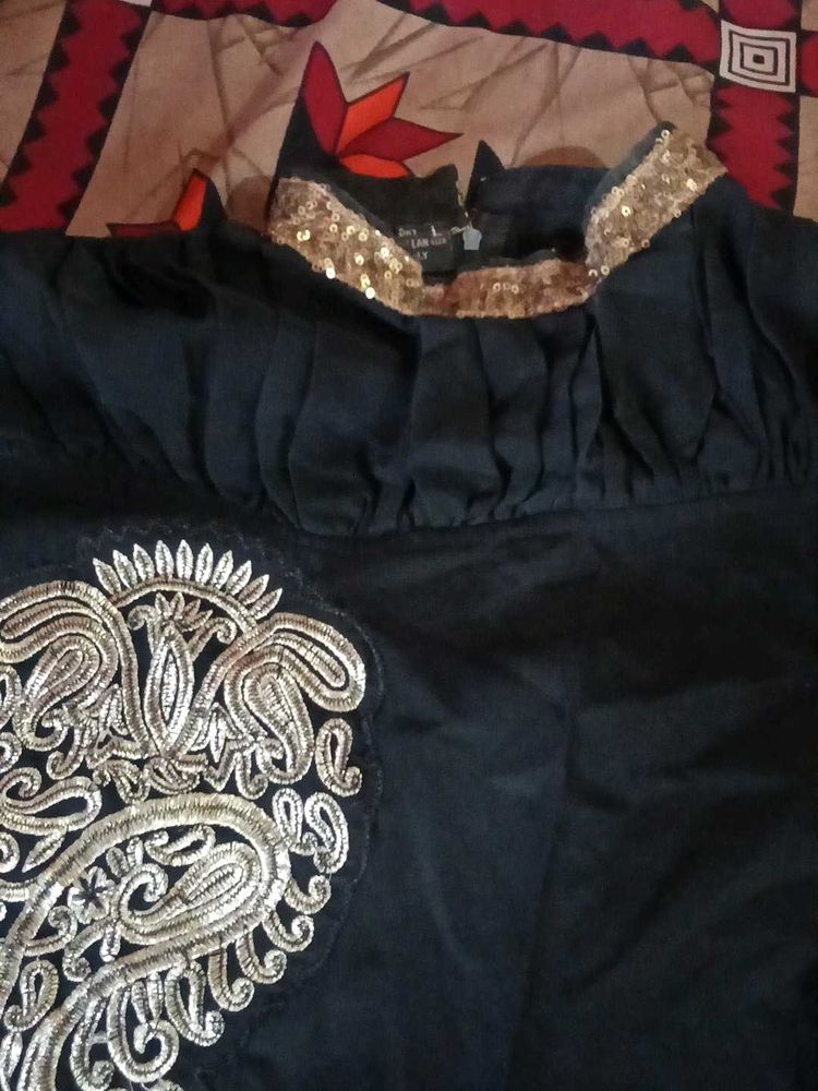 Elegant Black Embroidered Blouse