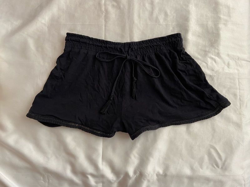 H&amp;M Drawstring Shorts 🖤