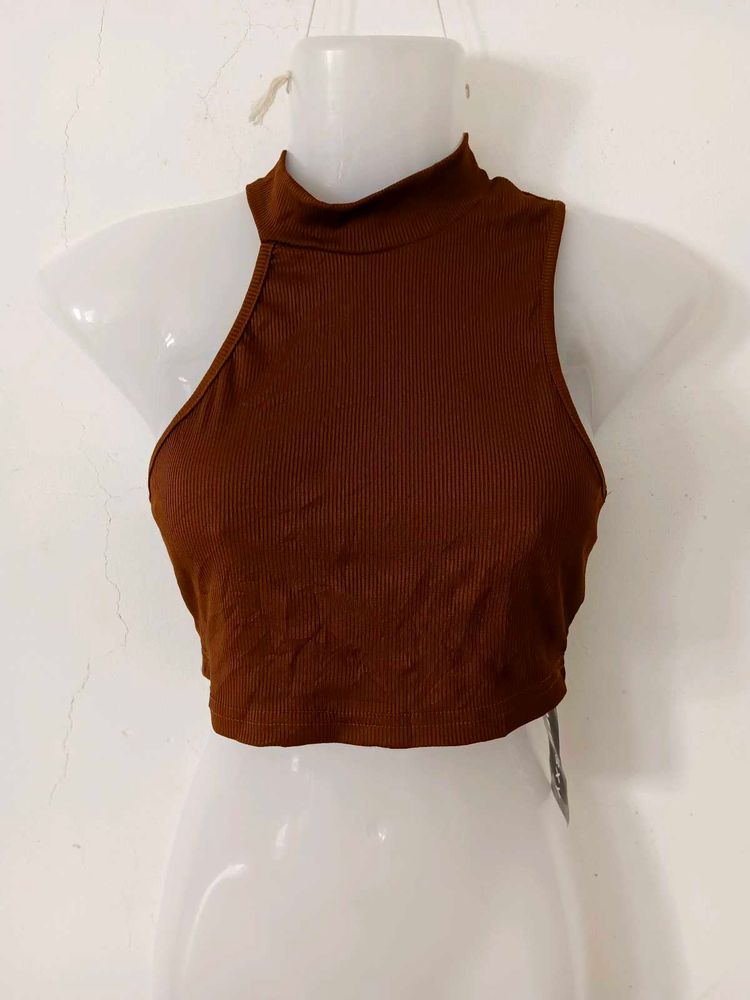 Ribbed Mock Neck Crop Top