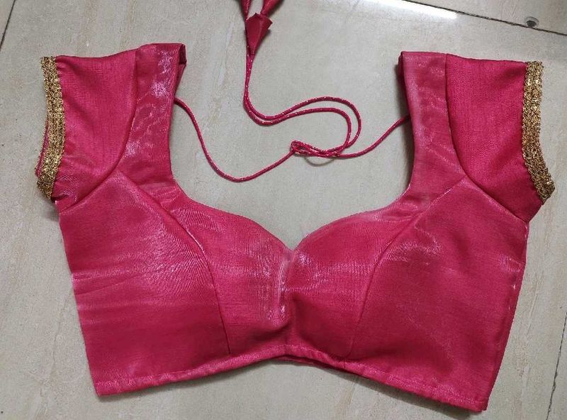 padded blouse