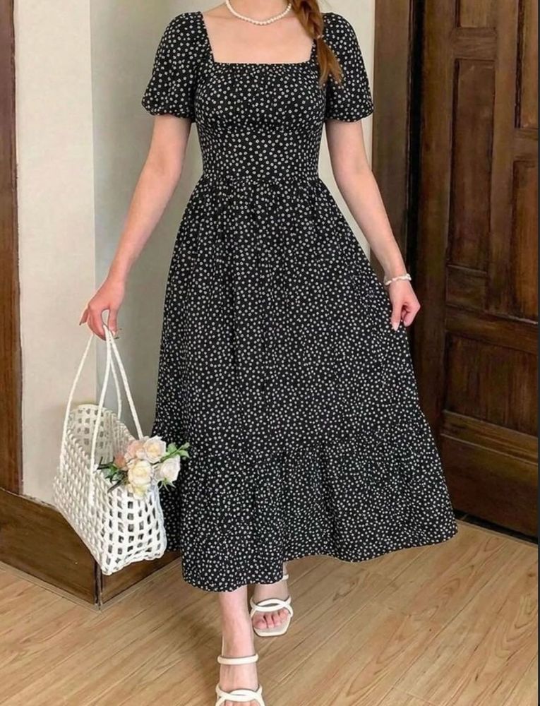 Chic Floral Flowy Black &amp; White Summer Dress