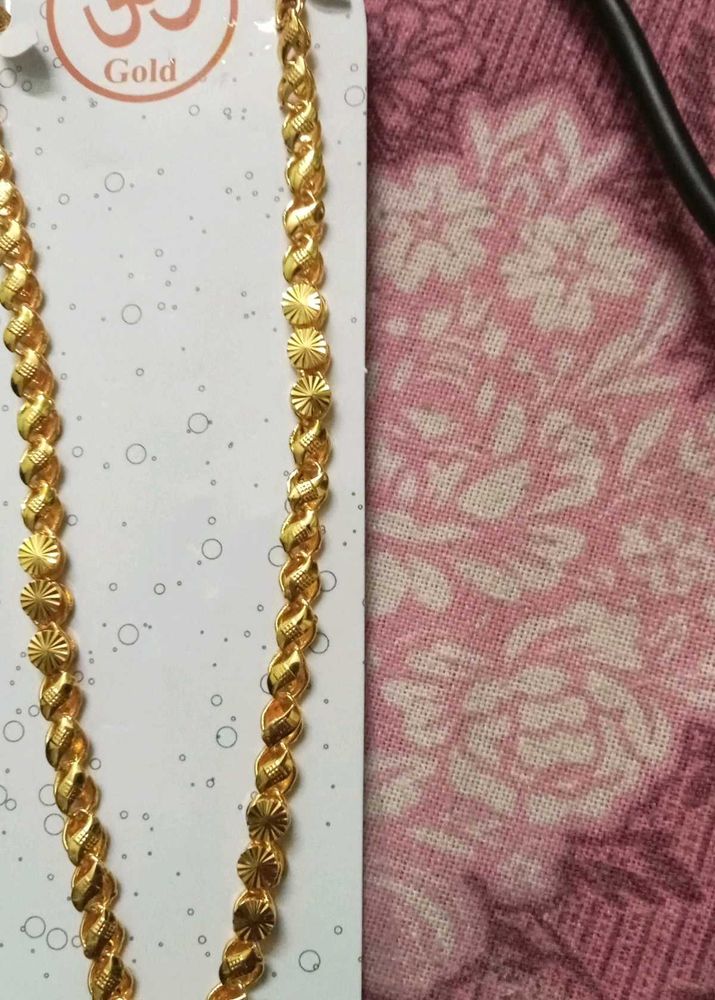 Elegant Gold Chain Necklace