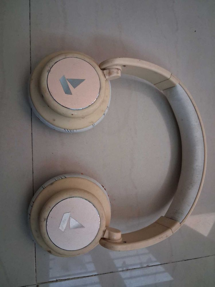 BoAt Wireless Headphones