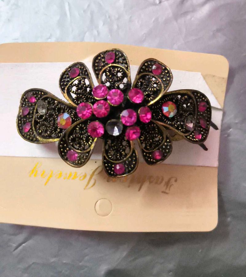 Vintage Rhinestone Flower Hair Clip