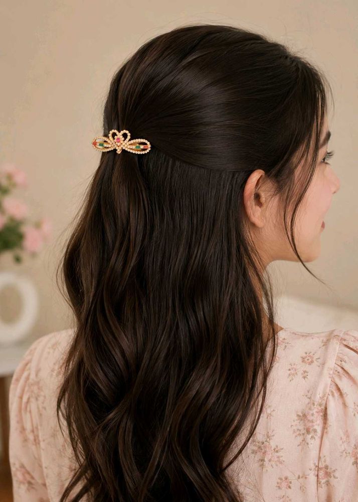 Sparkling Bow Hair Clip with Rhinestones